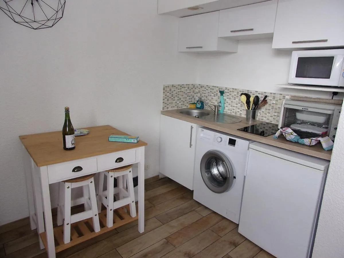 Le Bain De Mer, Studio A La Plage, Pleneuf Apartment
